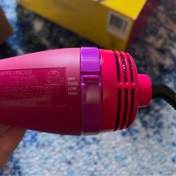 BedHead Blow Out Freak Blow Out Brush - Picture 4 of 8